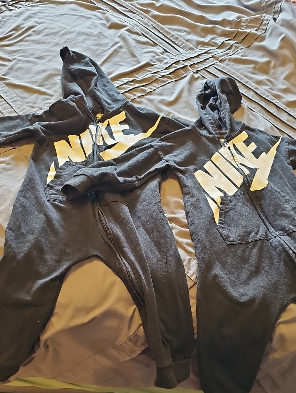 2 Nike Black Kids Hooded Onsie Outfit with White Logo Print